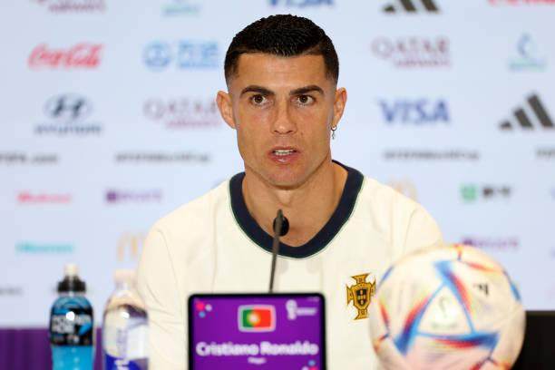 db电竞官网入口-C罗：我和曼联已成过去 葡主帅：我让球员别太耐心